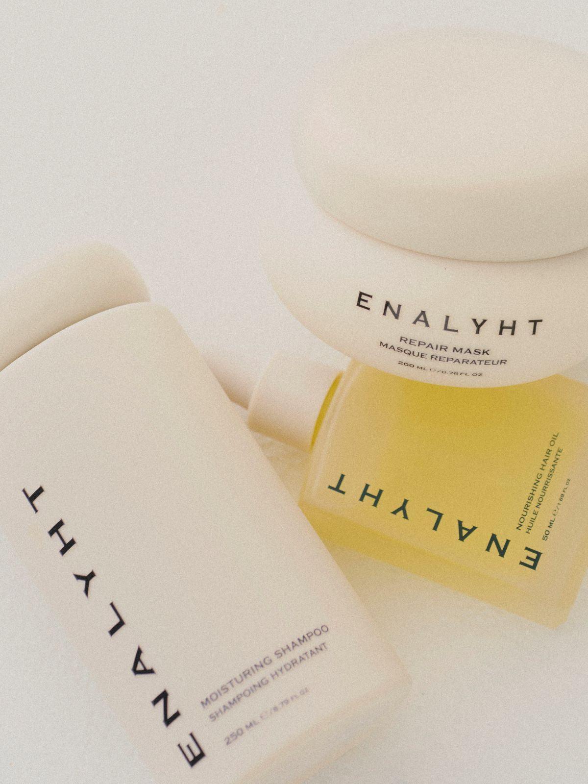 Moisturizing and revitalizing shampoo